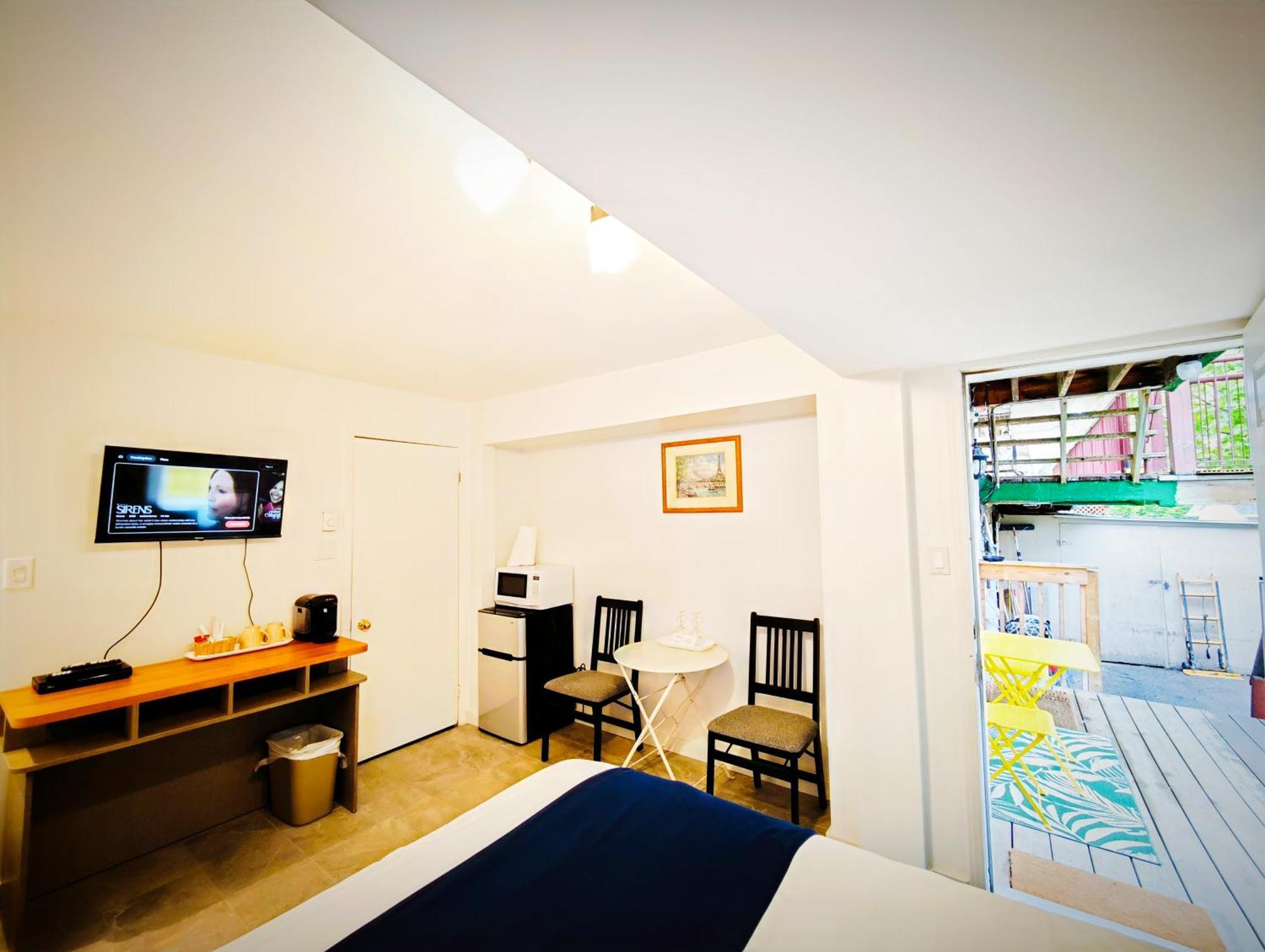 Motel Des Pentes Et Suites Saint-Sauveur-des-Monts Εξωτερικό φωτογραφία