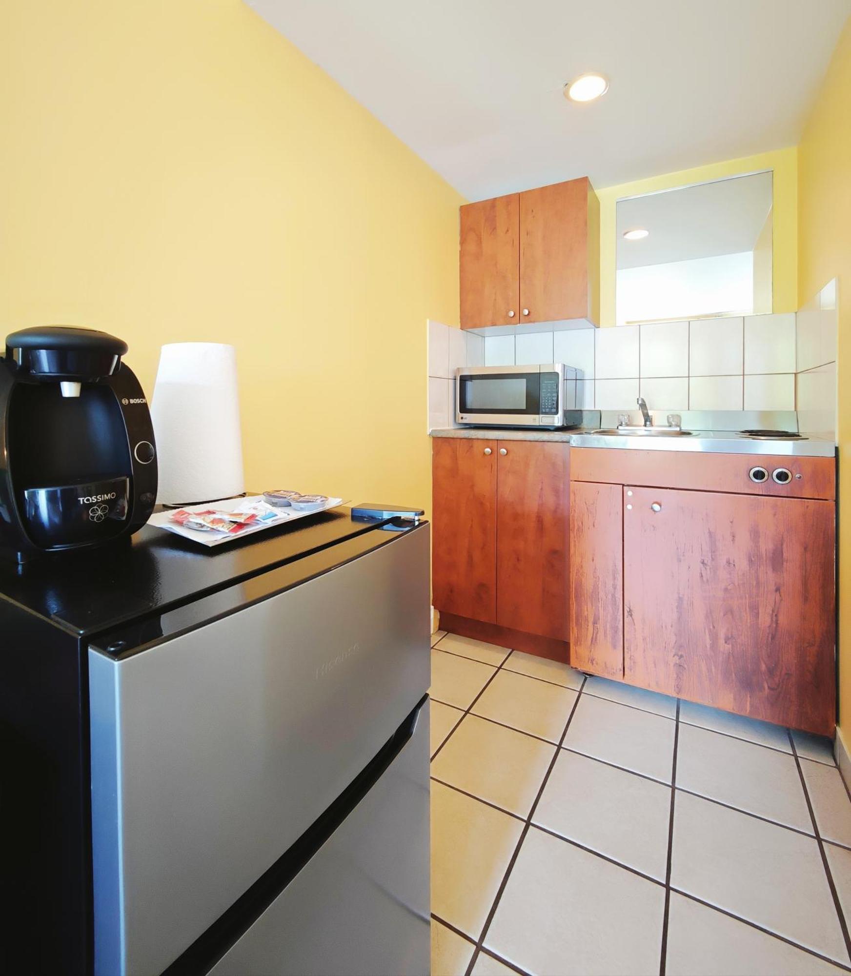 Motel Des Pentes Et Suites Saint-Sauveur-des-Monts Εξωτερικό φωτογραφία