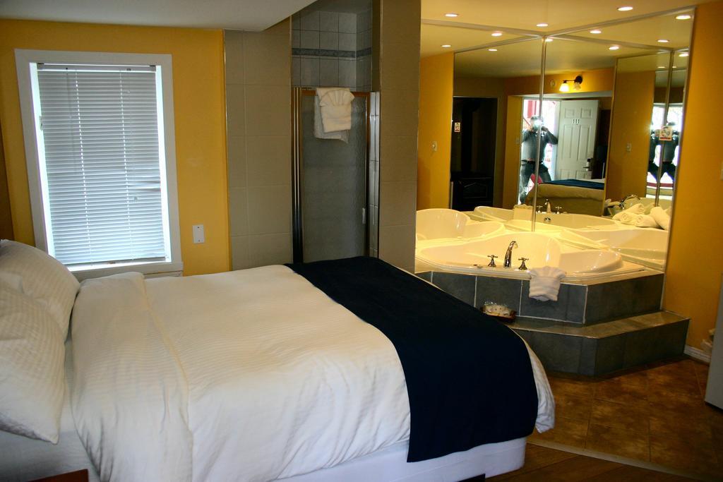 Motel Des Pentes Et Suites Saint-Sauveur-des-Monts Εξωτερικό φωτογραφία